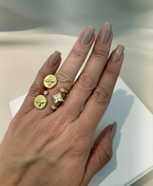 Anel banho ouro 18k inspiração L.V. regulável